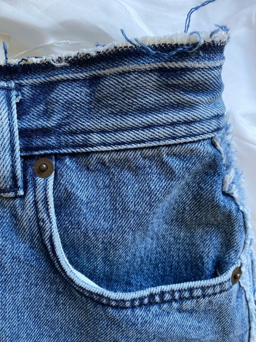 Acne Studios | Ilyssia Denim Pencil Skirt | Mid Blue | Size 34 (IT) - Picture 9 of 12